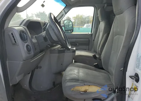 2010 Ford Econoline E150 Van z USA, uszkodzony, nr VIN 1FTNE1EW5ADA69724